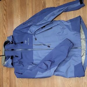 Arcteryx Gore-Tex XCR jacket women medium